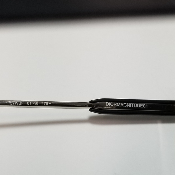 Dior Homme Diormagnitude 01 Palladium Black Sunglasses by Dior Homme - Picture 15 of 16